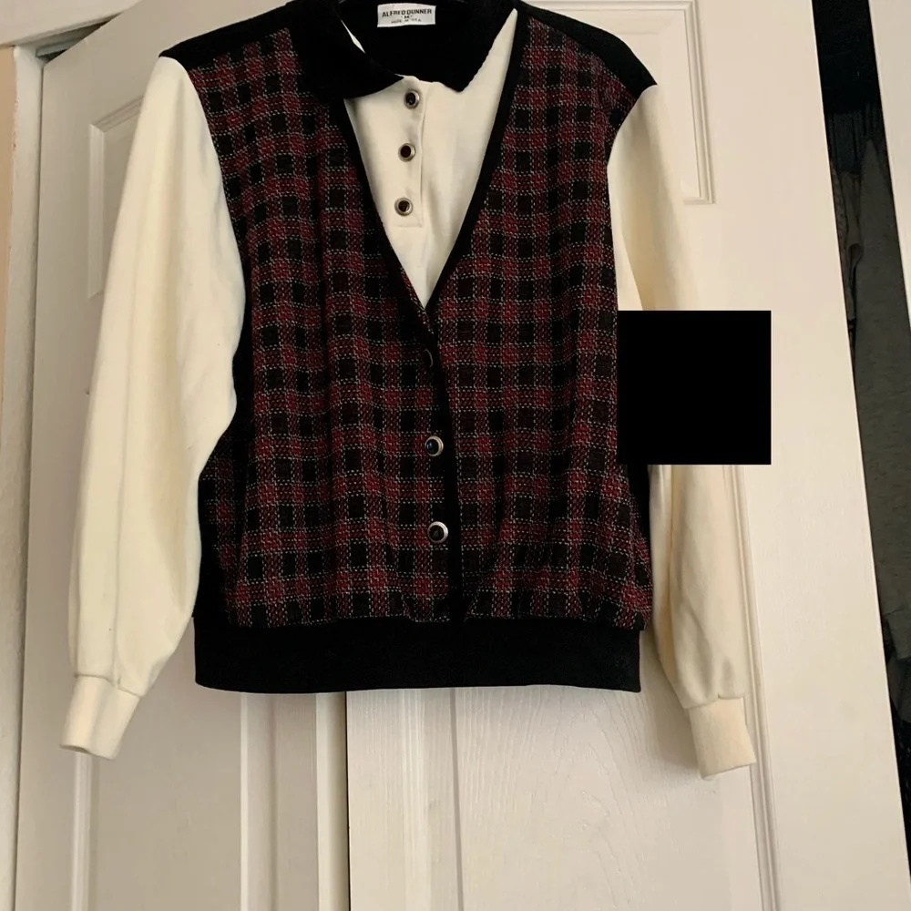 Grandmacore Alfred Dunner faux vest vintage sweater - Picture 2 of 6